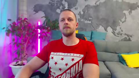 vikingchrisss online show from July 28, 11:05 am
