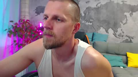 vikingchrisss online show from August 1, 12:11 pm