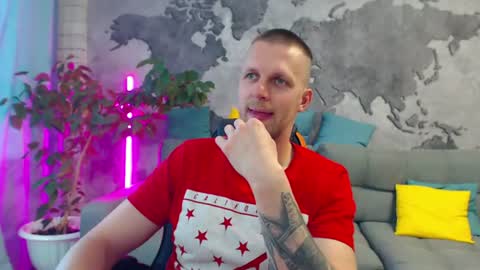 vikingchrisss online show from August 8, 11:10 am