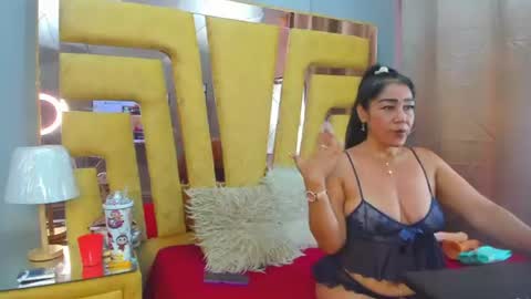 vikiTomson online show from August 6, 3:55 pm