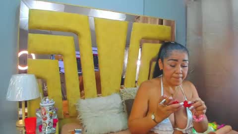 vikiTomson online show from August 10, 4:41 pm