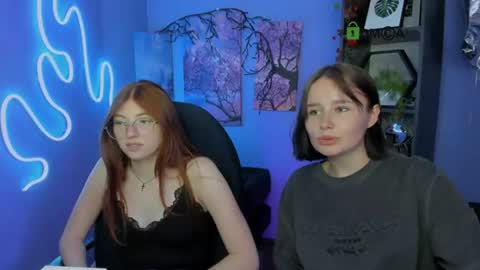 vikkykisss online show from August 13, 2:31 pm