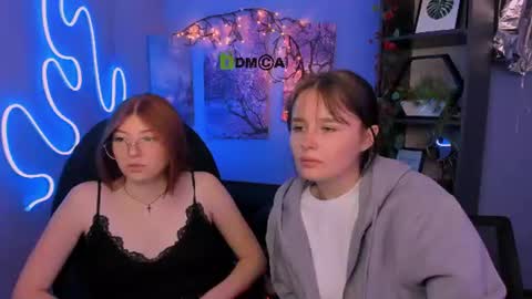 vikkykisss online show from August 14, 1:26 pm