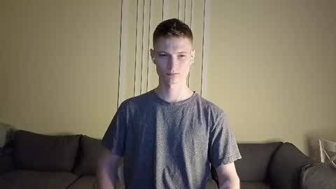 Max online show from August 15, 5:17 pm