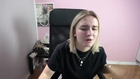 viktoria_lovely online show from June 19, 8:58 am