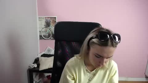 viktoria_lovely online show from July 22, 9:11 am
