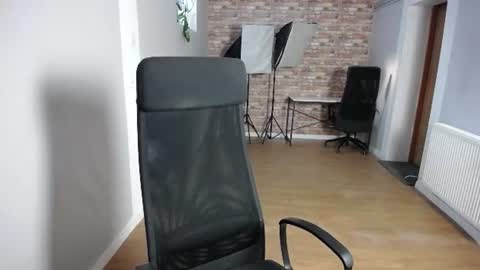 viktoria_lovely online show from August 4, 5:59 am