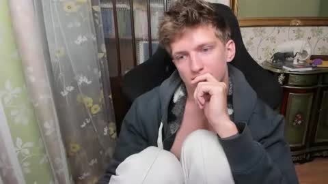 Dimoooooon online show from August 15, 4:16 am
