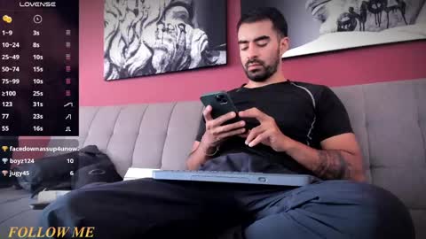 VINCE online show from May 24, 2:53 pm
