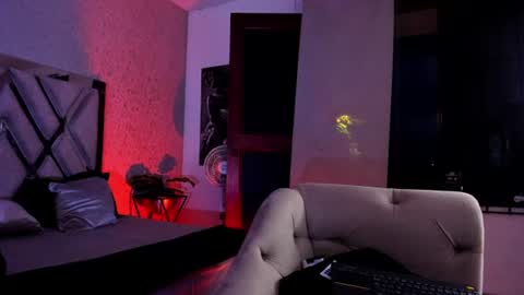 Vincent online show from August 5, 10:35 am