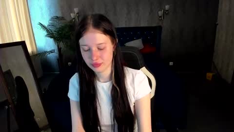 Vinessa online show from May 12, 10:59 am