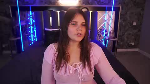Mila online show from August 10, 5:25 pm