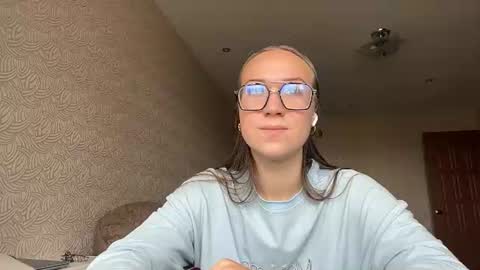 Yulia online show from August 18, 10:21 am