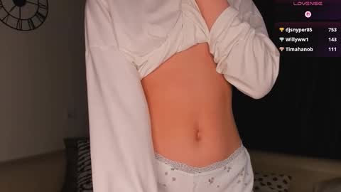 violafooxx online show from February 23, 12:37 pm