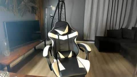 Viola online show from August 10, 11:39 pm