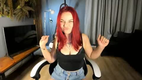 Viola online show from August 12, 7:05 pm
