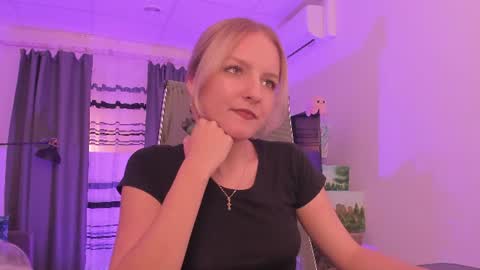 violamore online show from August 7, 2:28 pm