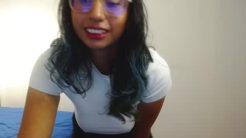 V I O L E T  online show from August 6, 11:26 pm