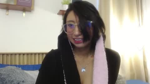 V I O L E T  online show from August 10, 10:22 pm