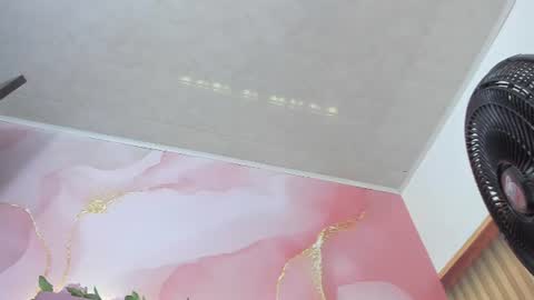 violet__taylor_ online show from August 17, 2:27 am