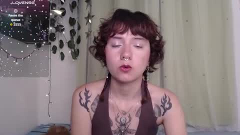 Violet online show from June 15, 8:23 am