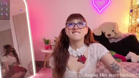 violet online show from August 9, 10:22 pm