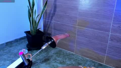 Violet Fiore online show from July 30, 6:47 pm