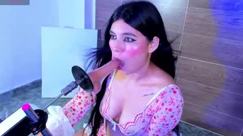 Violet Fiore online show from August 4, 6:49 pm