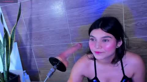 Violet Fiore online show from August 7, 5:57 pm