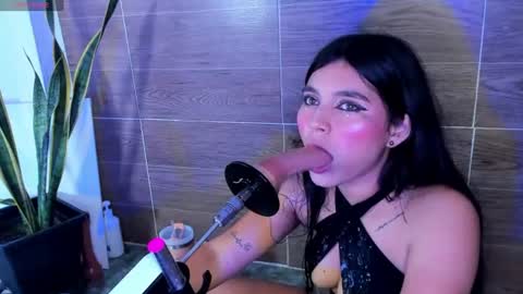 Violet Fiore online show from August 7, 7:03 pm