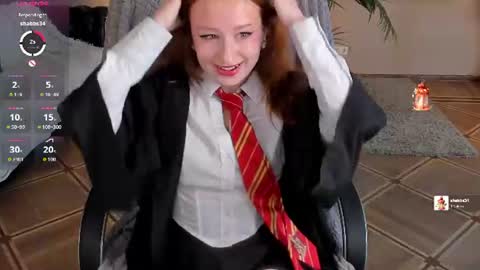 VIOLET online show from August 8, 3:56 pm