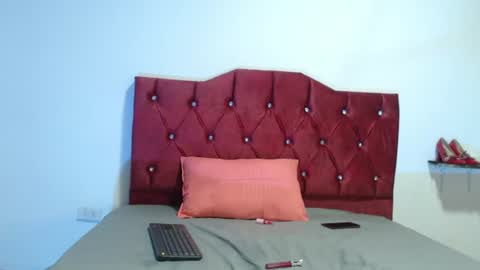 violet_ocean online show from August 6, 5:23 pm