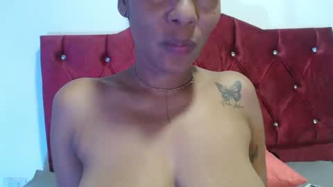 violet_ocean online show from August 10, 6:42 pm
