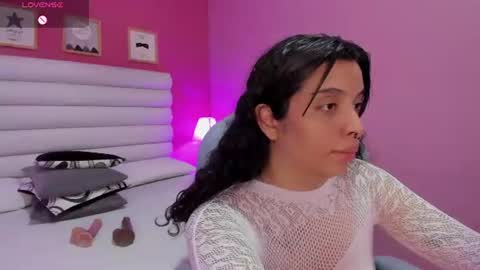 violet_sinclair online show from August 2, 1:40 pm