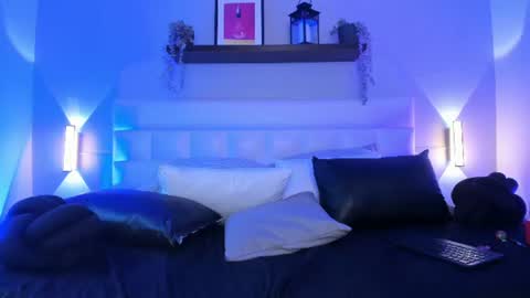 violet_sp online show from August 8, 4:29 pm