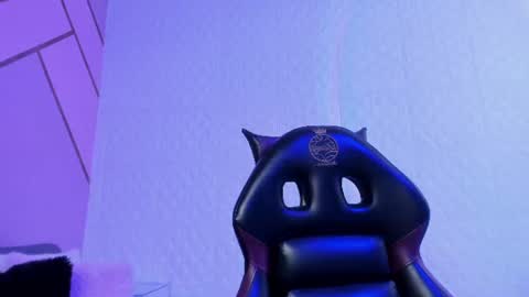 Violet online show from August 5, 12:08 am