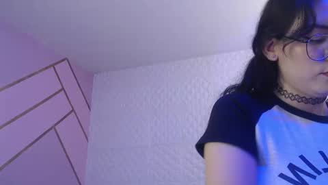 Violet online show from August 14, 11:30 pm
