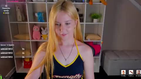 Violeta online show from August 3, 3:02 am