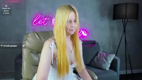 Violeta online show from August 6, 1:04 am