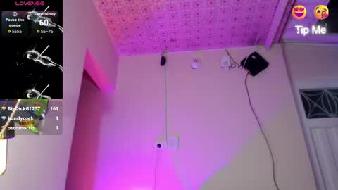 violeta_r_01 online show from June 22, 7:09 am