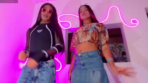 violeta_r_01 online show from July 30, 5:37 am