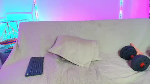 violeta_sofia_16 online show from August 3, 3:35 am