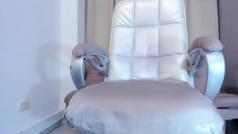 violeta_tepes online show from August 8, 3:28 am