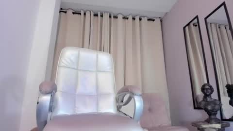 violeta_tepes online show from August 9, 12:33 am
