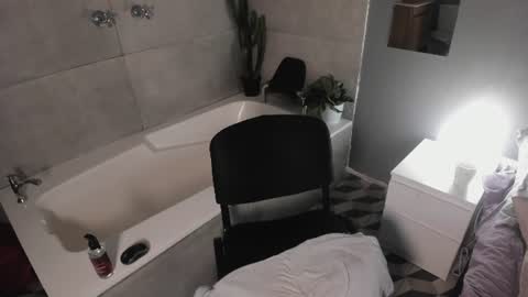 violetaa_moore online show from July 15, 3:24 pm