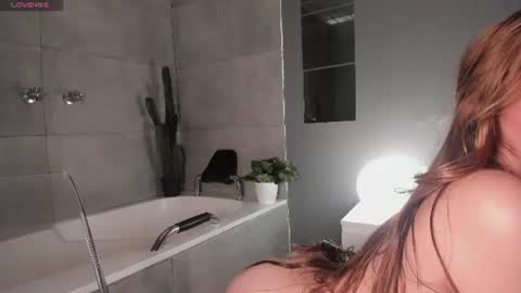 violetaa_moore online show from July 21, 2:30 pm