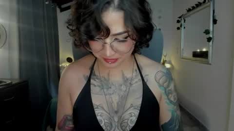 Violeta online show from August 1, 4:35 pm