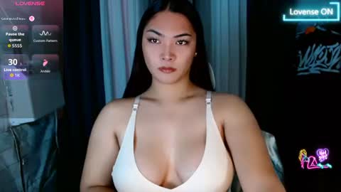 violet online show from August 6, 4:11 am