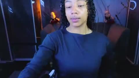 violeth_b online show from July 27, 12:32 pm
