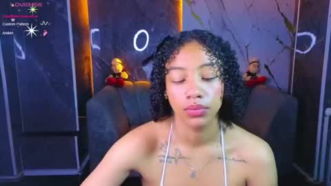 violeth_b online show from July 31, 3:07 pm